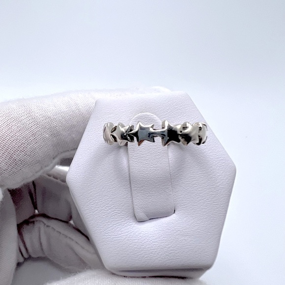 Sale $15 Firm! Sterling Silver Star Band Ring - Picture 8 of 15